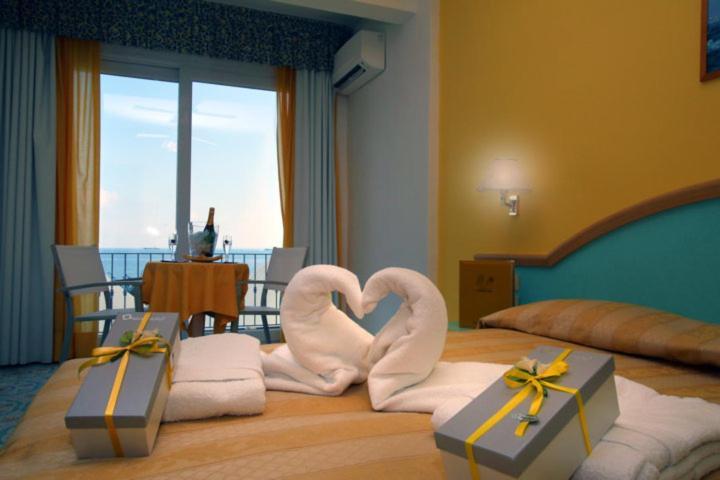 Hotel Solemar Terme Beach&Beauty Ischia Exterior foto